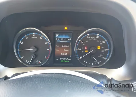 2016 Toyota Rav4 Xle z USA, uszkodzony, nr VIN JTMWFREV7GD088209